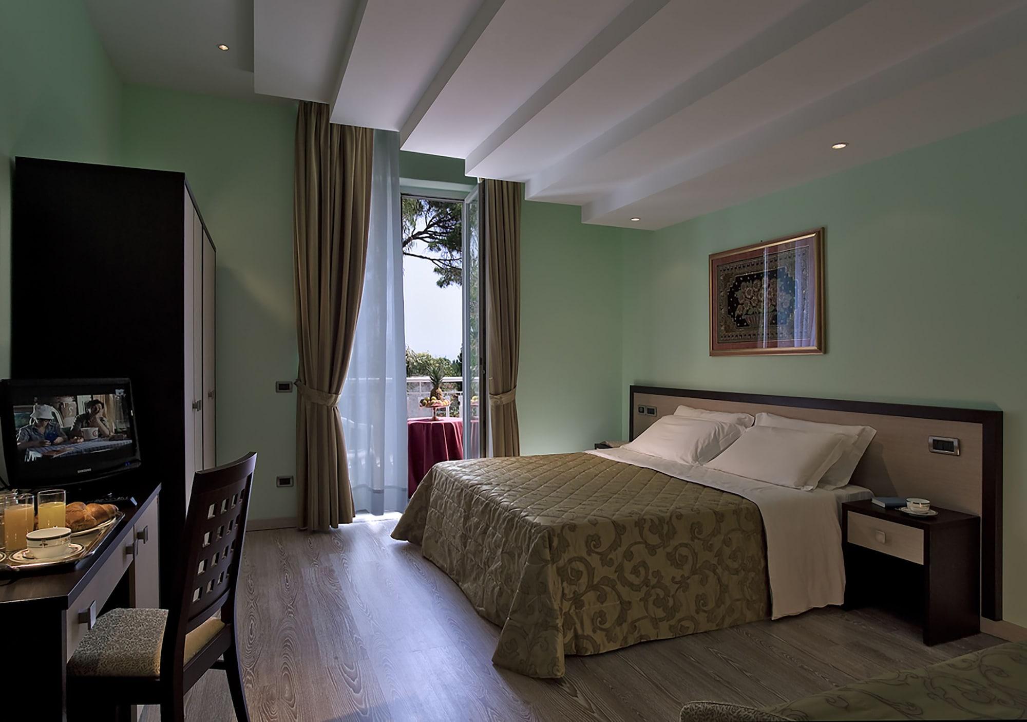 Hotel Regina Palace Terme Isquia Habitación foto